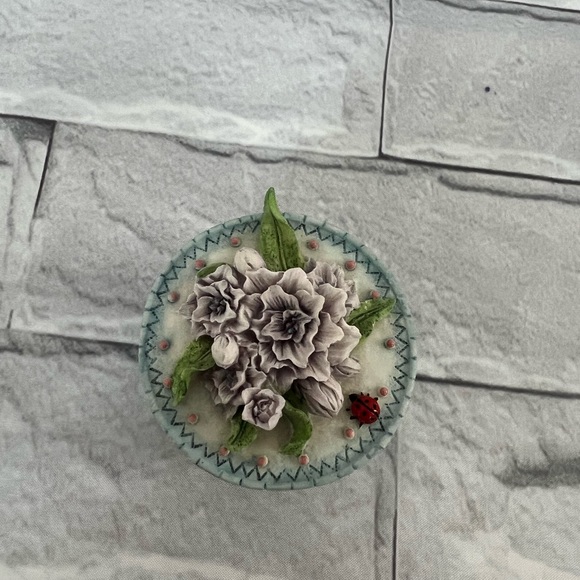 July Larkspur trinket box in blue ladybug 🐞 - Picture 2 of 4